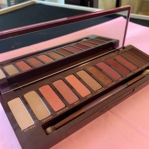 Urban Decay Eyeshadow Palette Naked Cherry - Discontinued - NEW